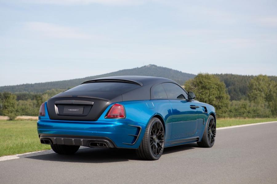  Rolls-Royce Wraith by Mansory 2015 года  (фото 2 из 12)